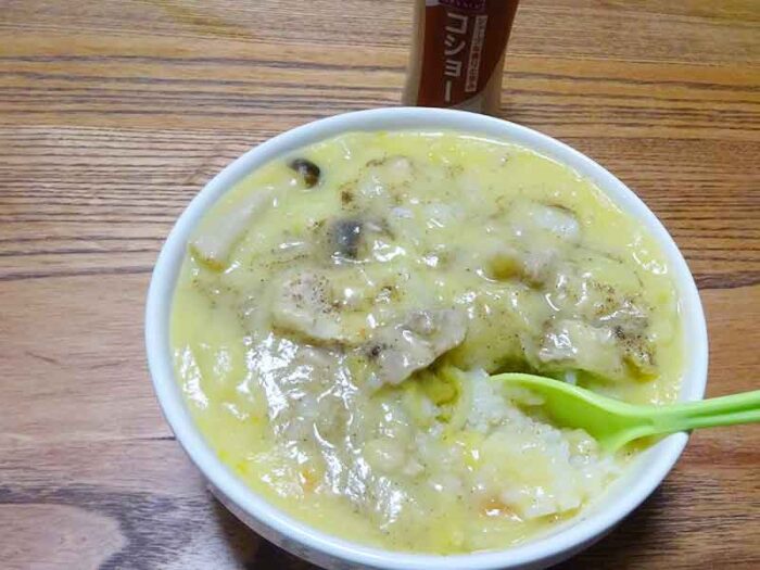 ホワイトシチュー丼